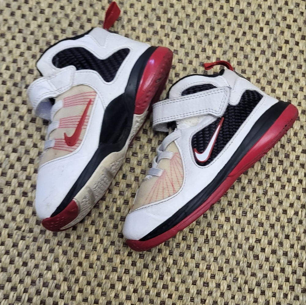 Nike Kids Sneakers - White, Black, Red